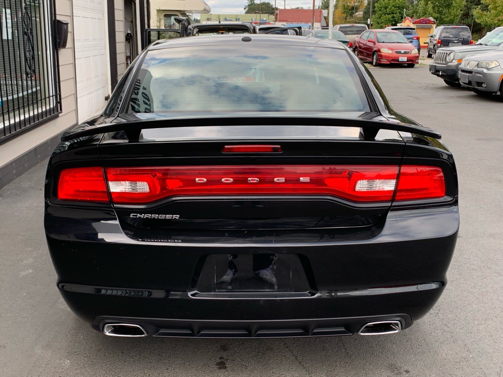 2013 Dodge Charger Image 4