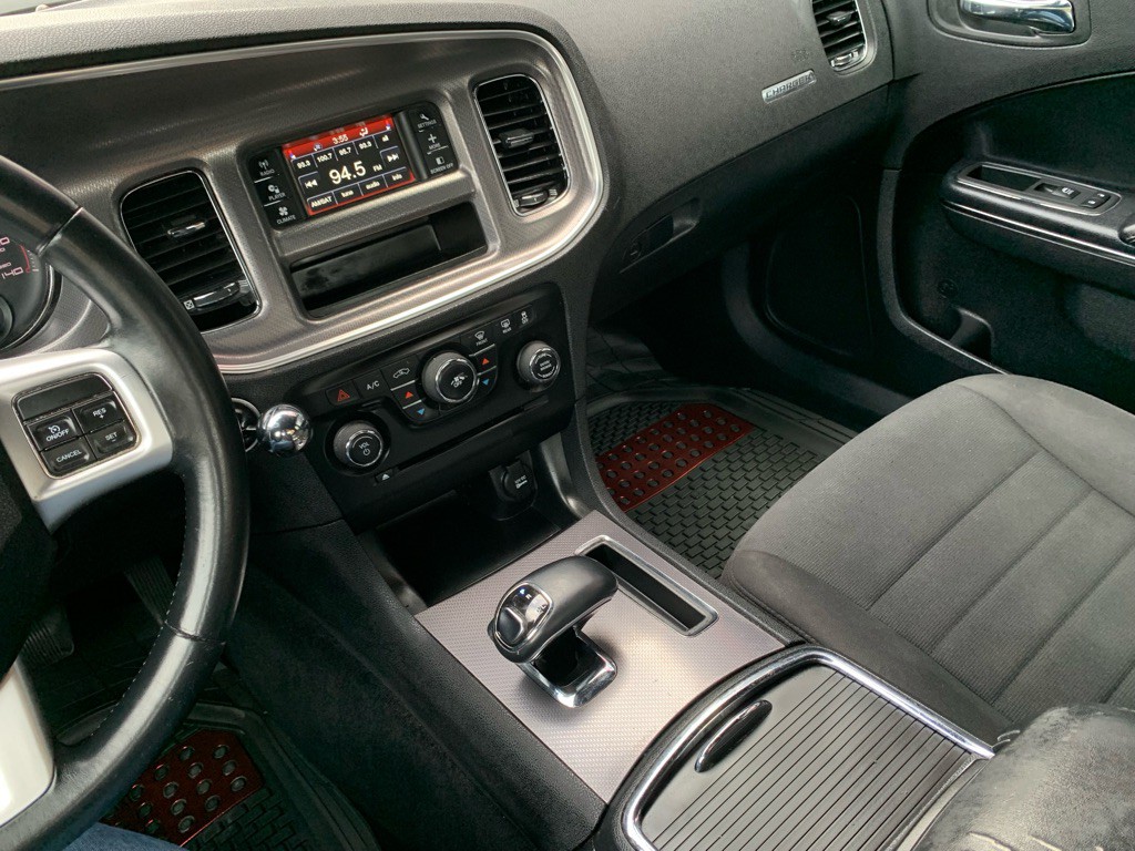 2013 Dodge Charger Image 19