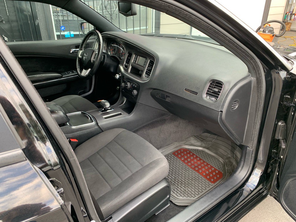 2013 Dodge Charger Image 24