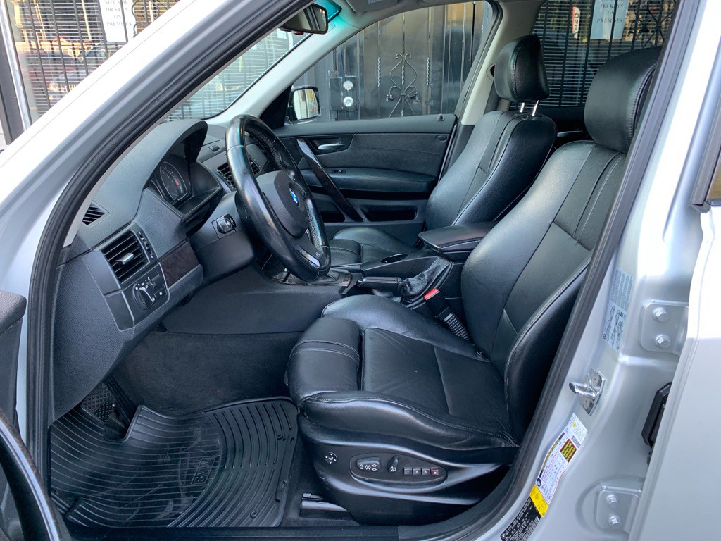 2007 BMW X3 Image 12