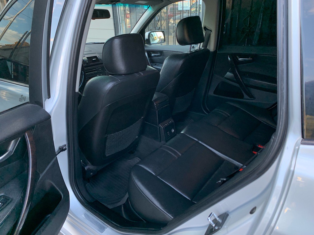 2007 BMW X3 Image 13