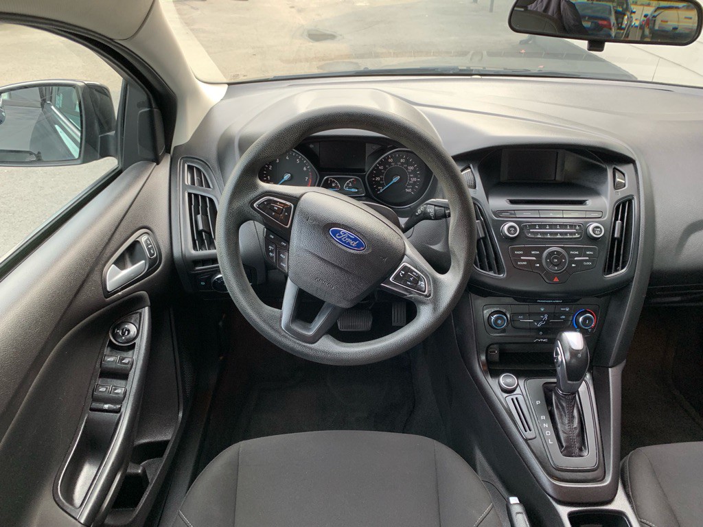 2015 Ford Focus Image 16