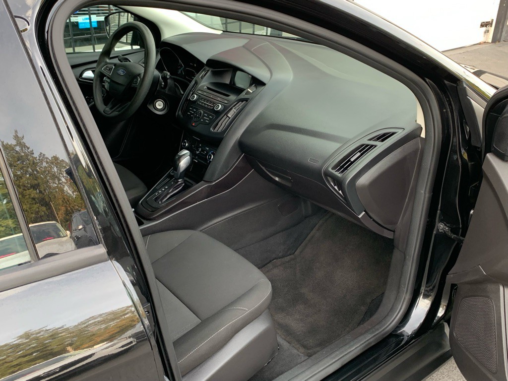 2015 Ford Focus Image 23