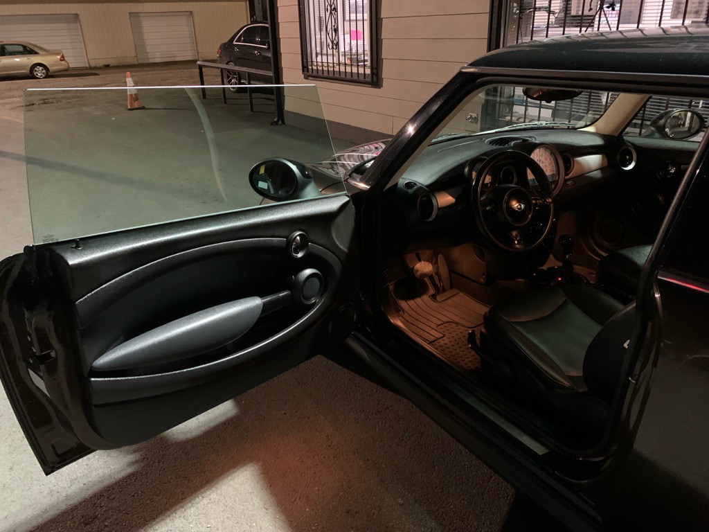 2012 MINI Cooper Image 8