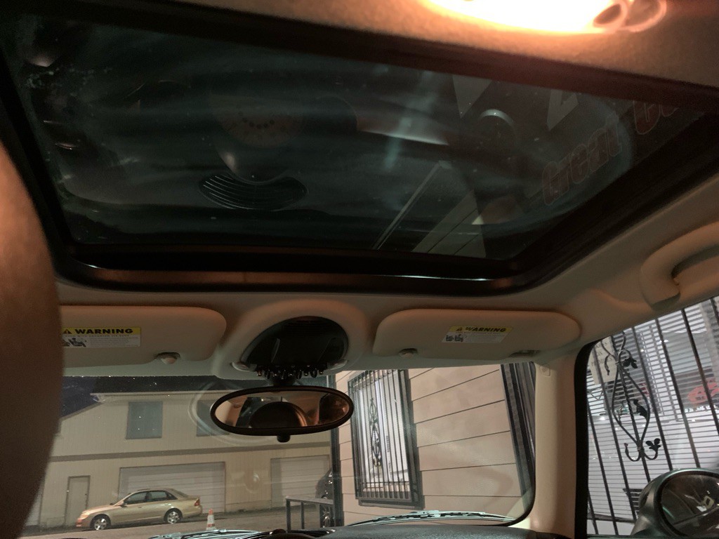 2012 MINI Cooper Image 16