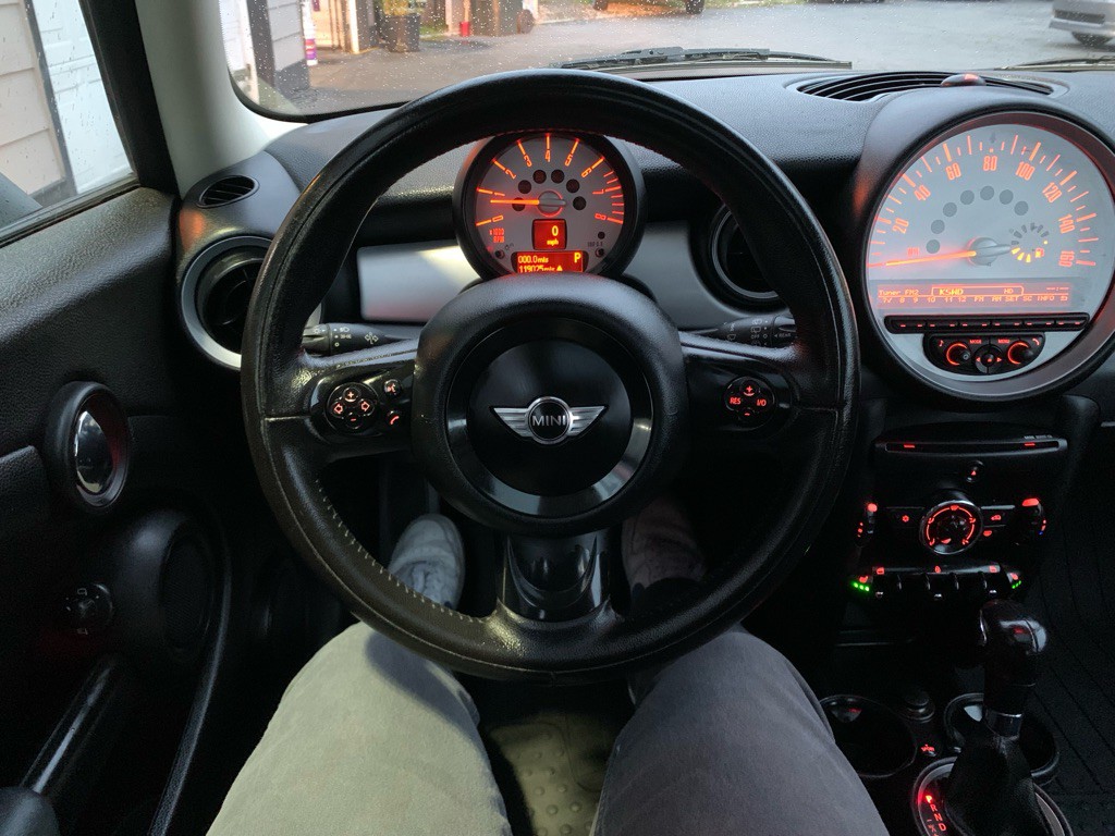 2012 MINI Cooper Image 19
