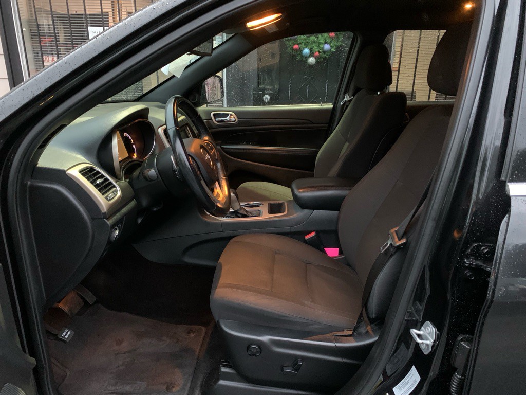 2016 Jeep Grand Cherokee Image 12