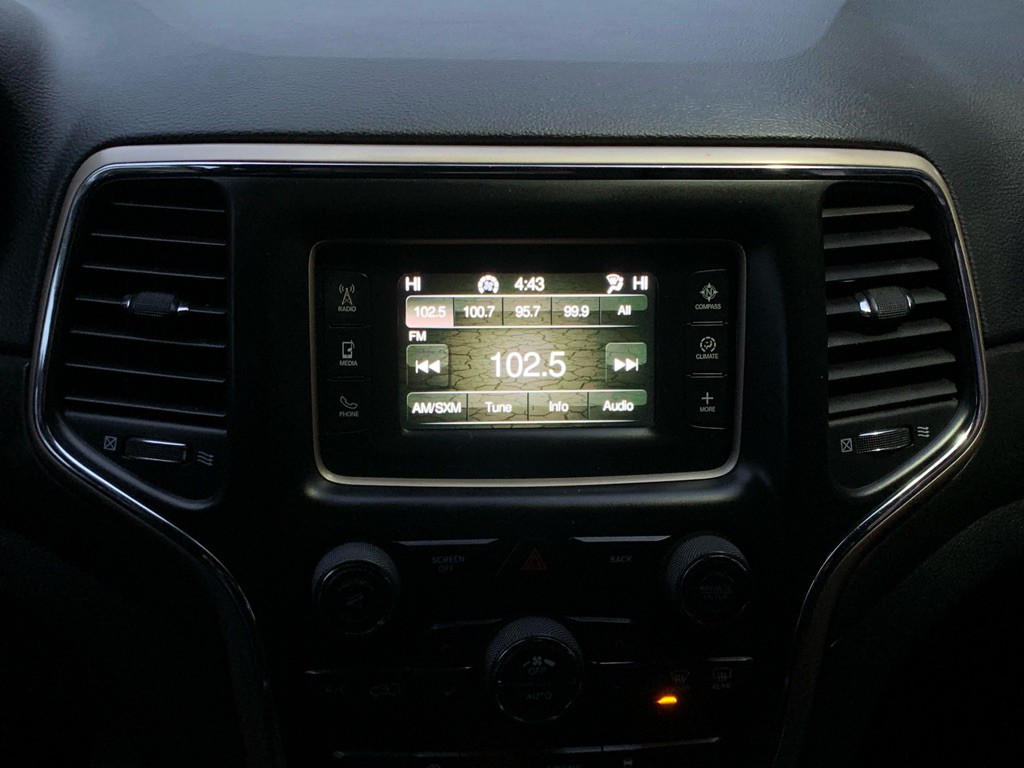 2016 Jeep Grand Cherokee Image 21