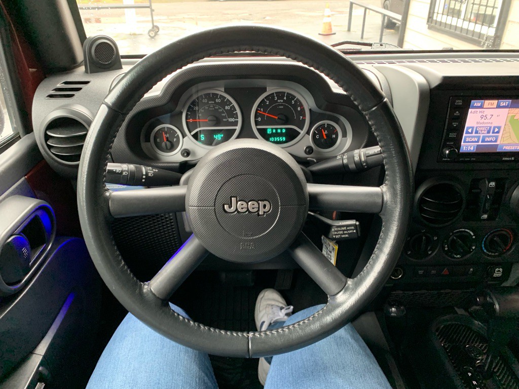 2010 Jeep Wrangler Unlimited Image 21