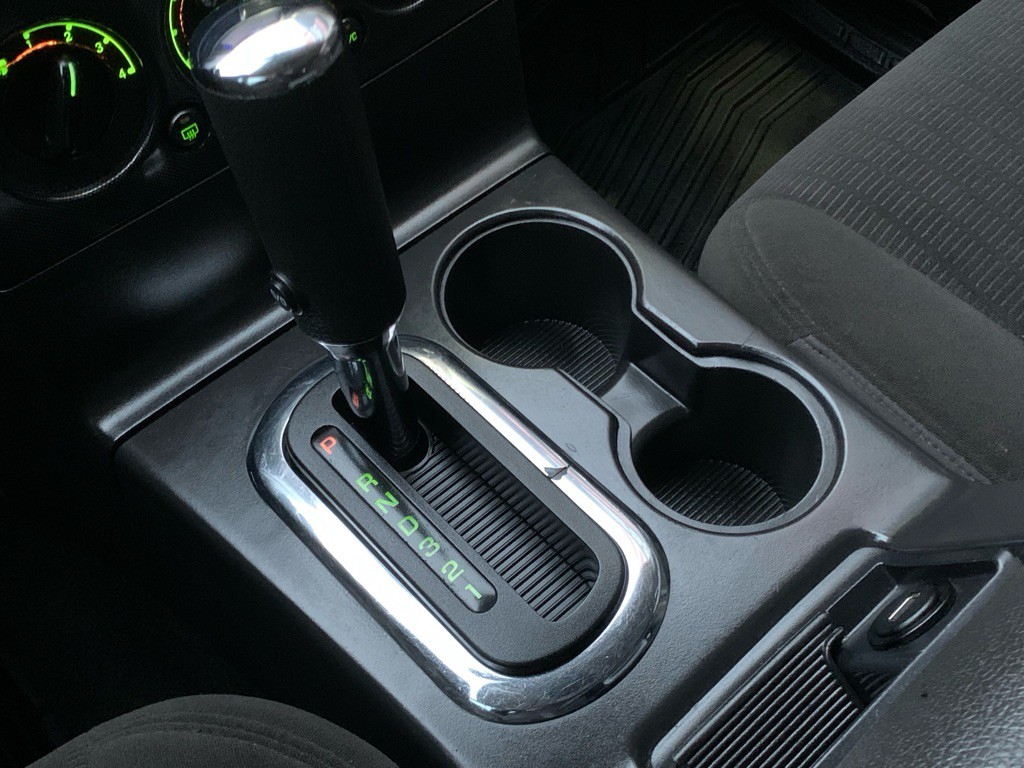 2010 Ford Explorer Image 31