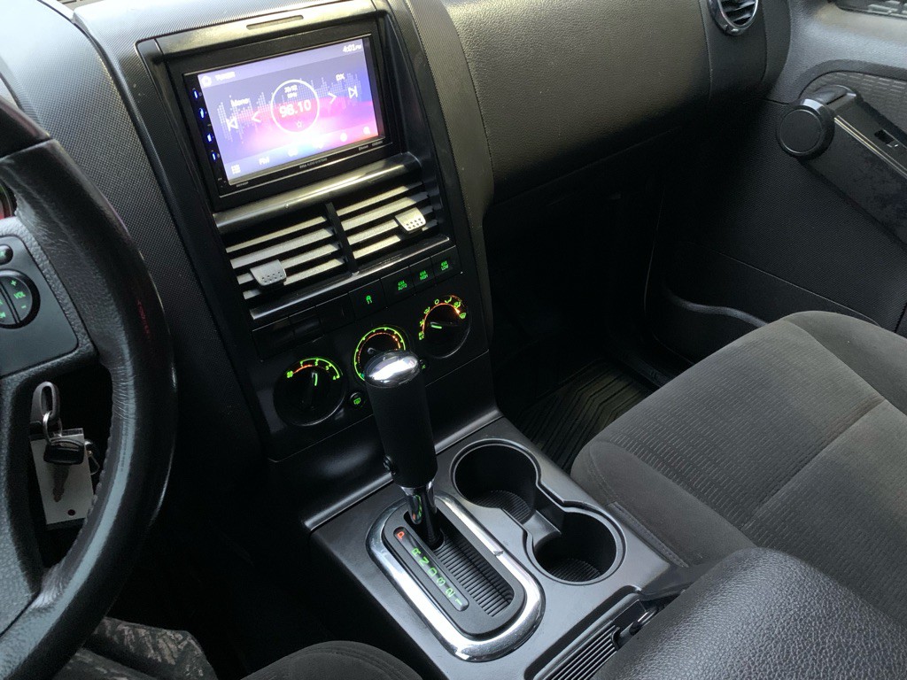 2010 Ford Explorer Image 28