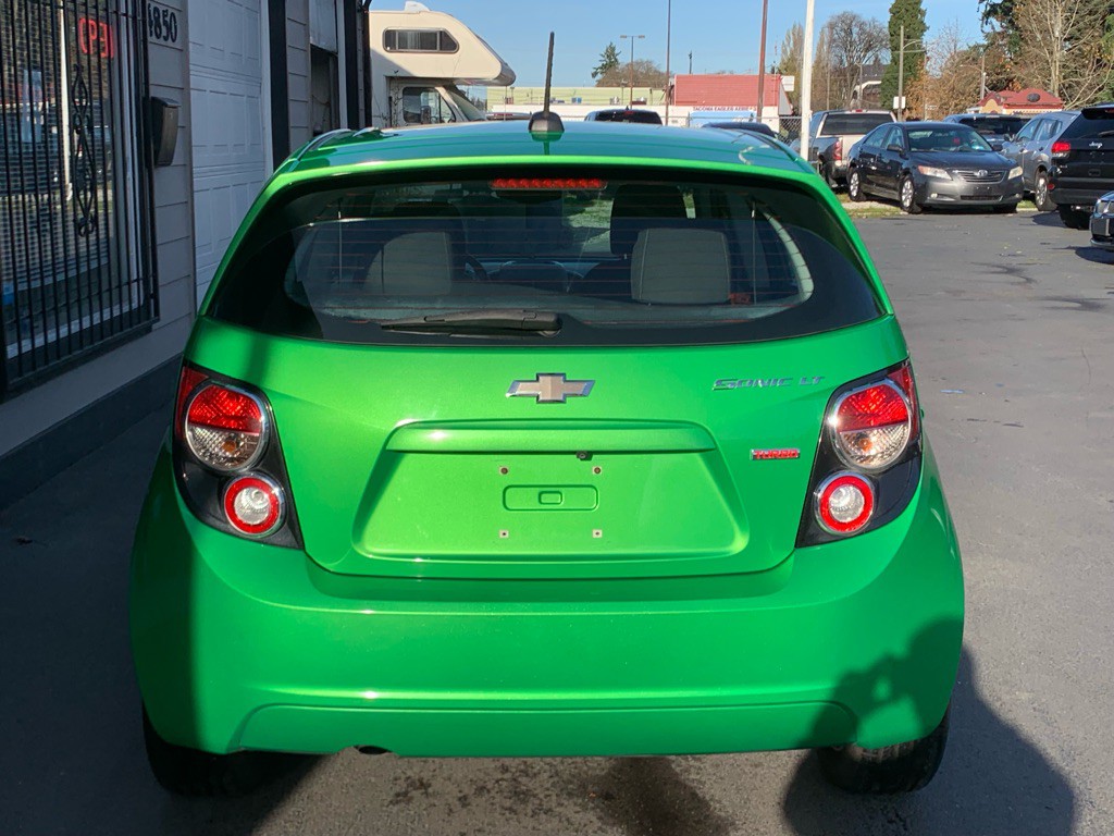 2016 Chevrolet Sonic Image 4