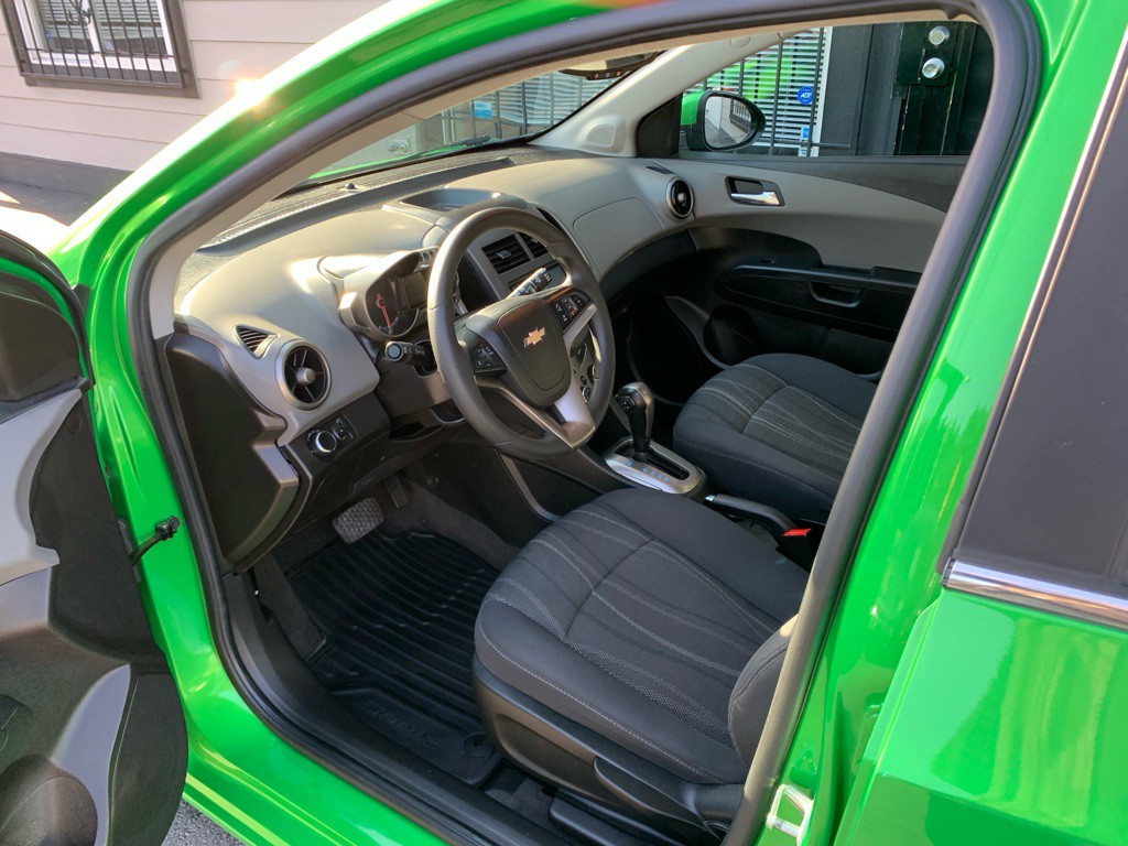 2016 Chevrolet Sonic Image 10