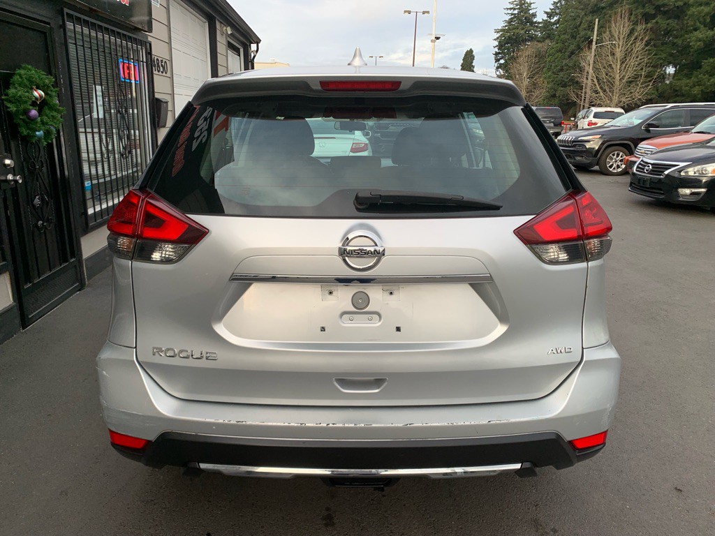 2017 Nissan Rogue Image 4