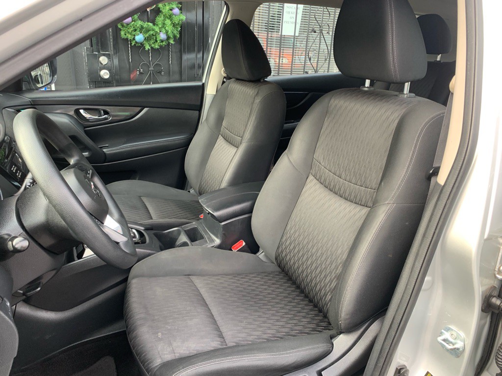 2017 Nissan Rogue Image 12