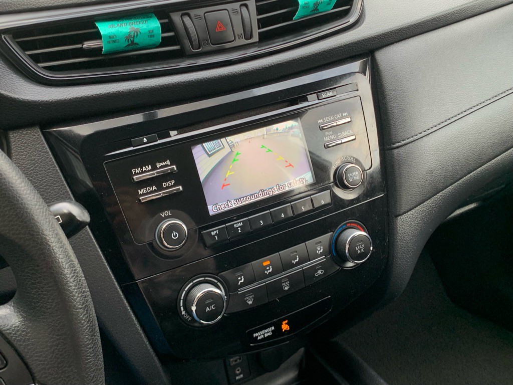 2017 Nissan Rogue Image 18