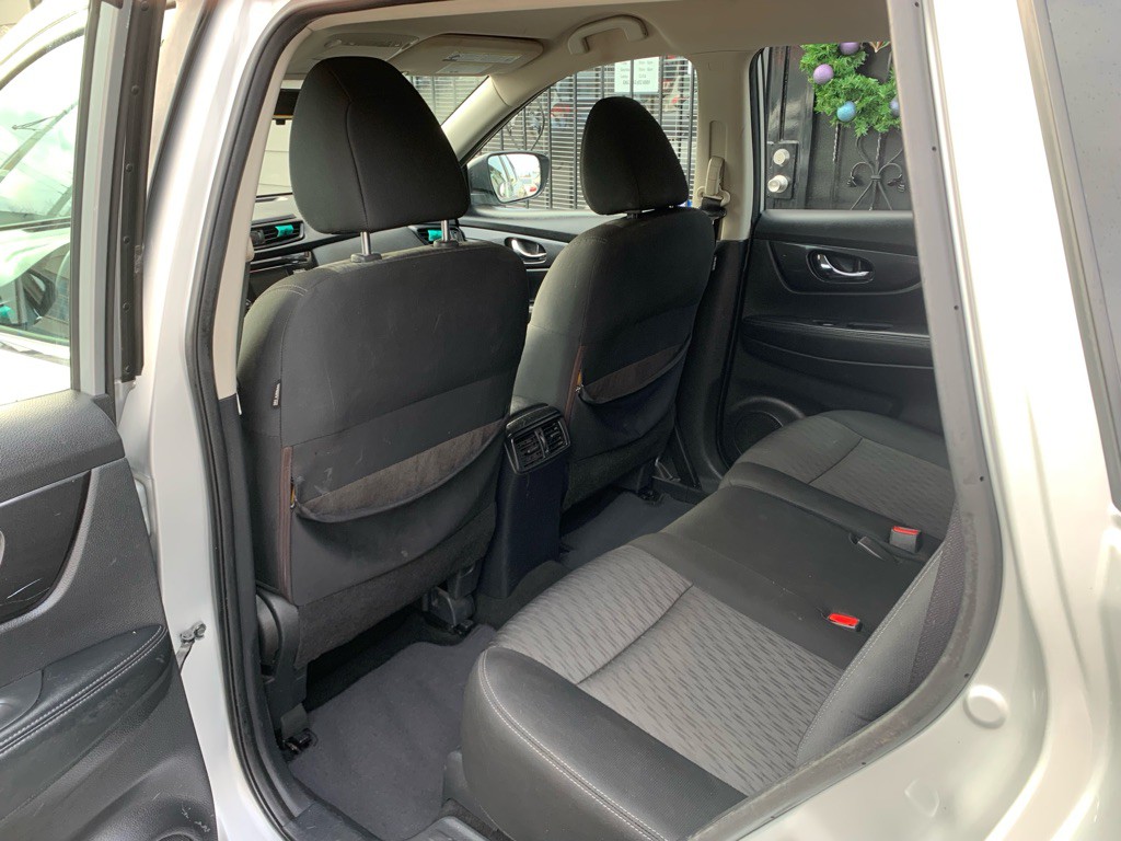 2017 Nissan Rogue Image 14