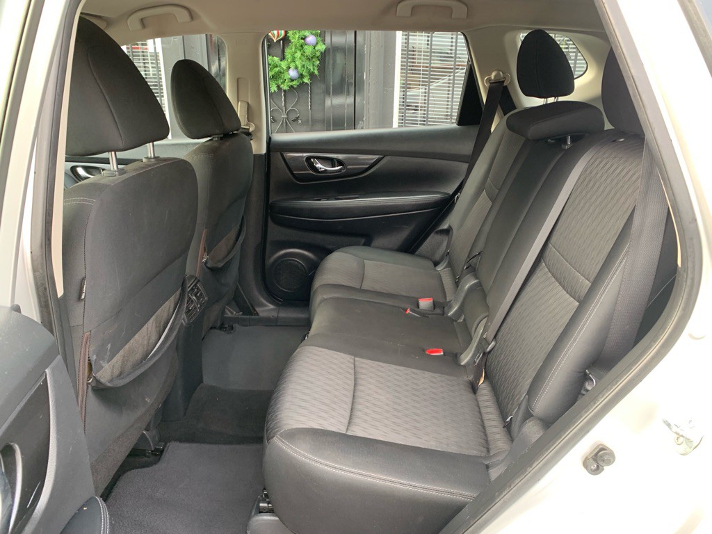 2017 Nissan Rogue Image 15