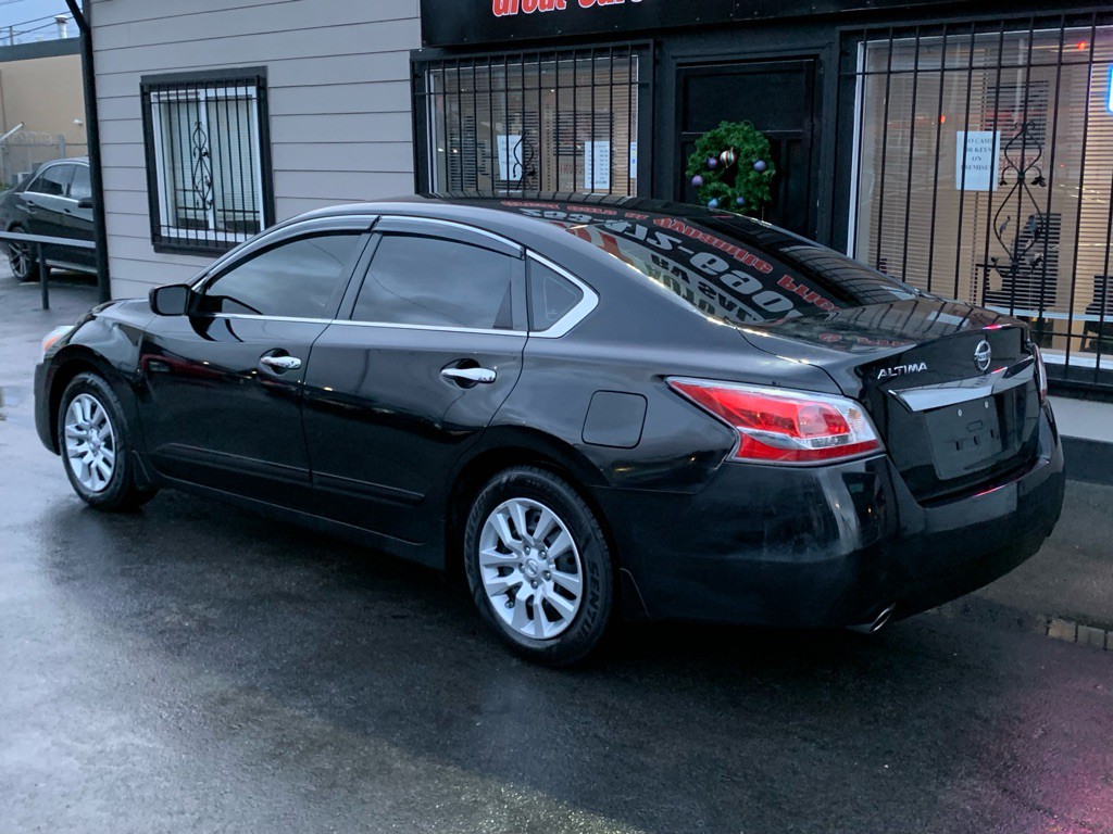 2015 Nissan Altima Image 3