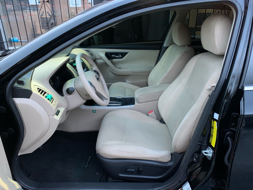 2015 Nissan Altima Image 11