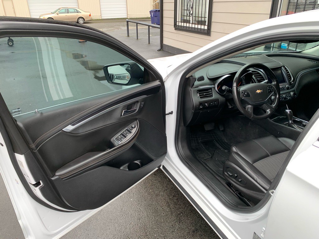 2016 Chevrolet Impala Image 9