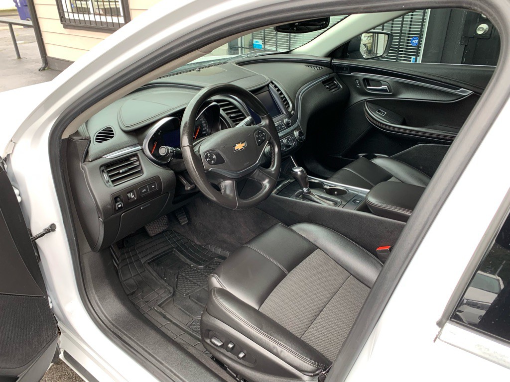 2016 Chevrolet Impala Image 10