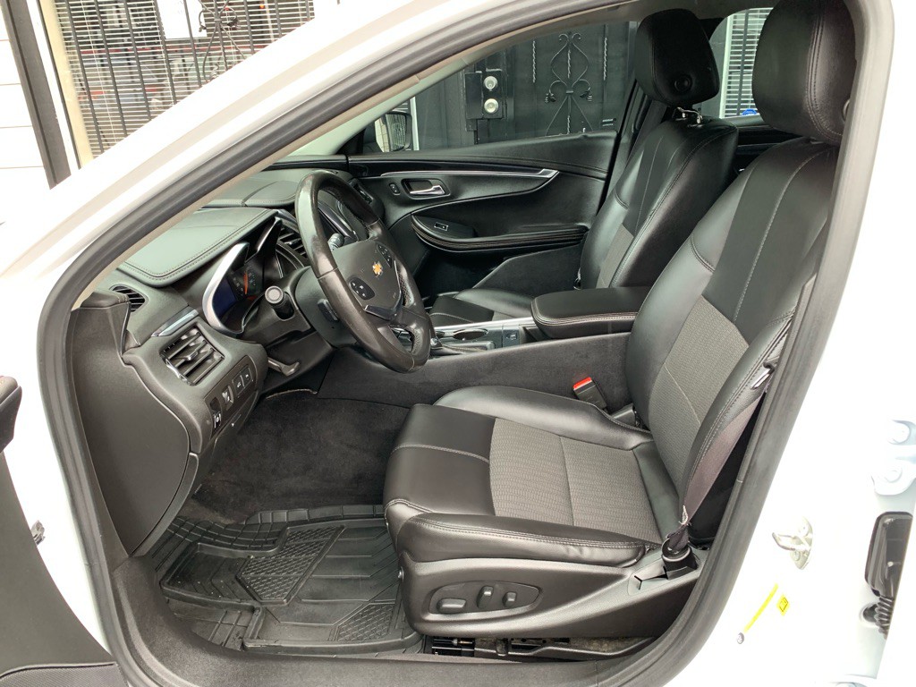 2016 Chevrolet Impala Image 11