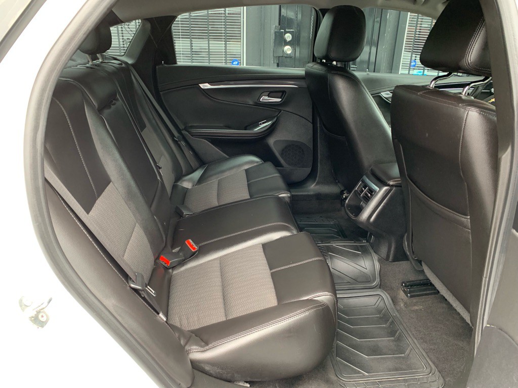 2016 Chevrolet Impala Image 29