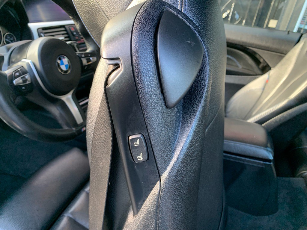 2015 BMW 4 Series Image 25