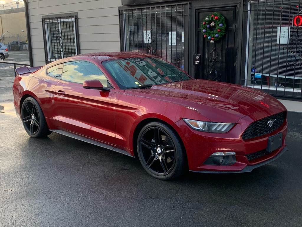 2017 Ford Mustang Image 8