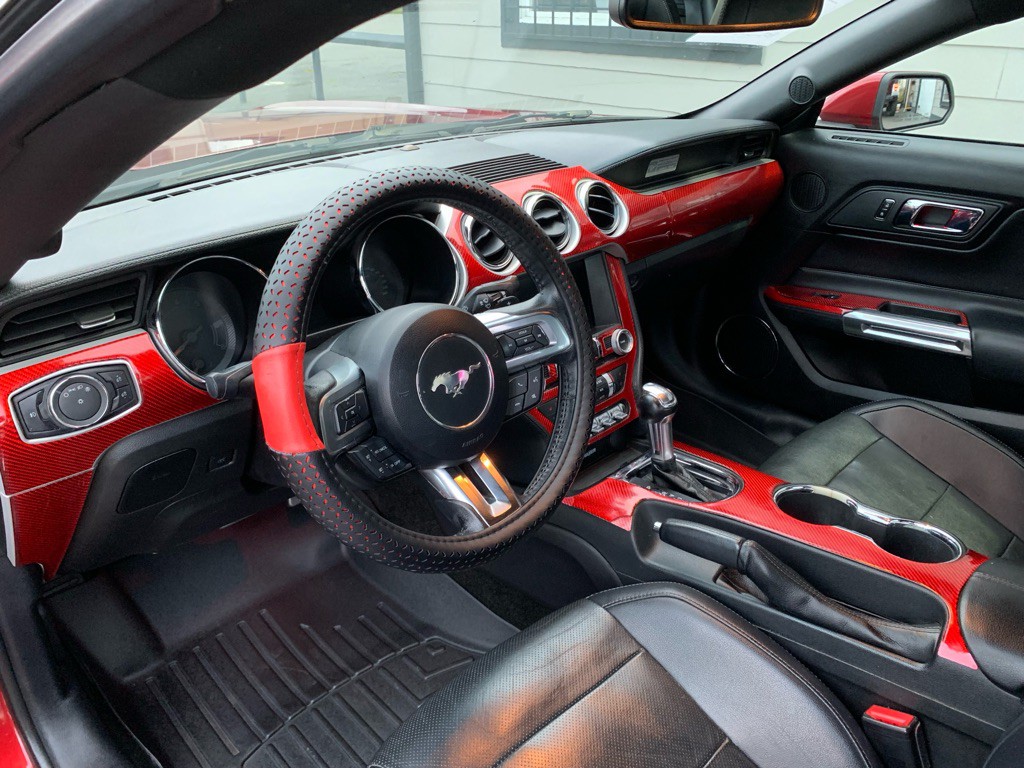 2017 Ford Mustang Image 12