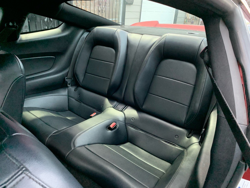 2017 Ford Mustang Image 15