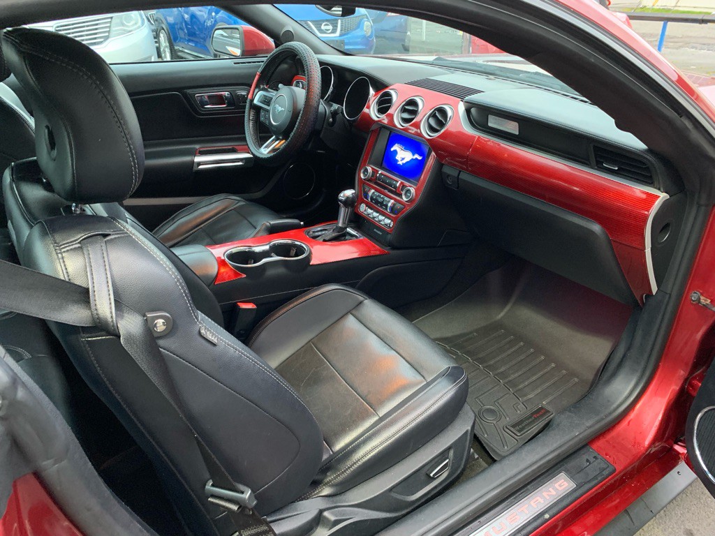 2017 Ford Mustang Image 16