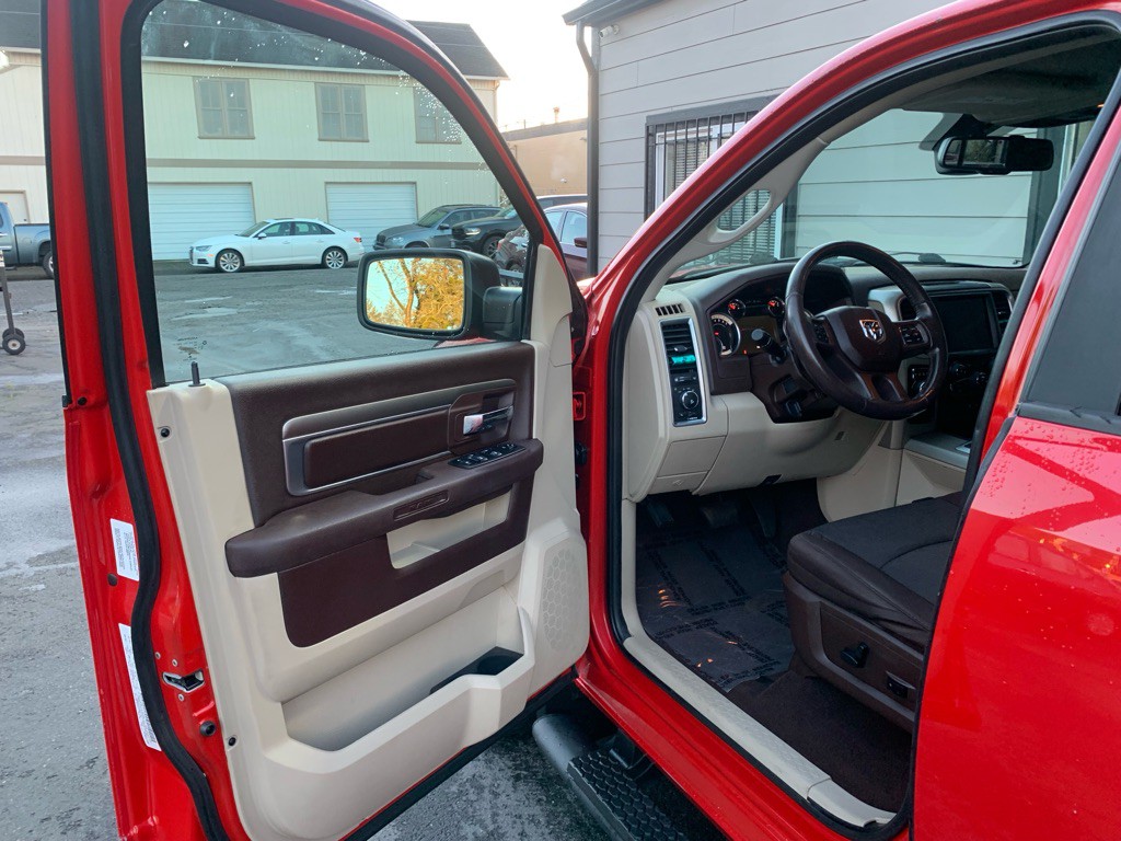 2014 RAM 1500 Image 9