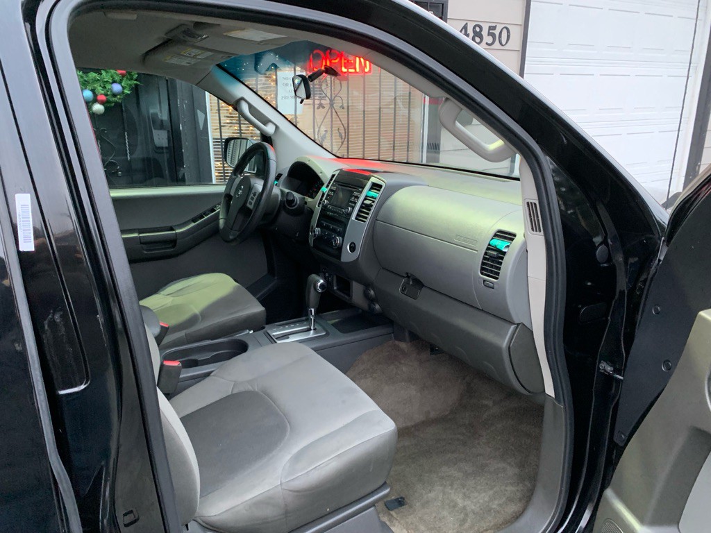 2013 Nissan Xterra Image 25