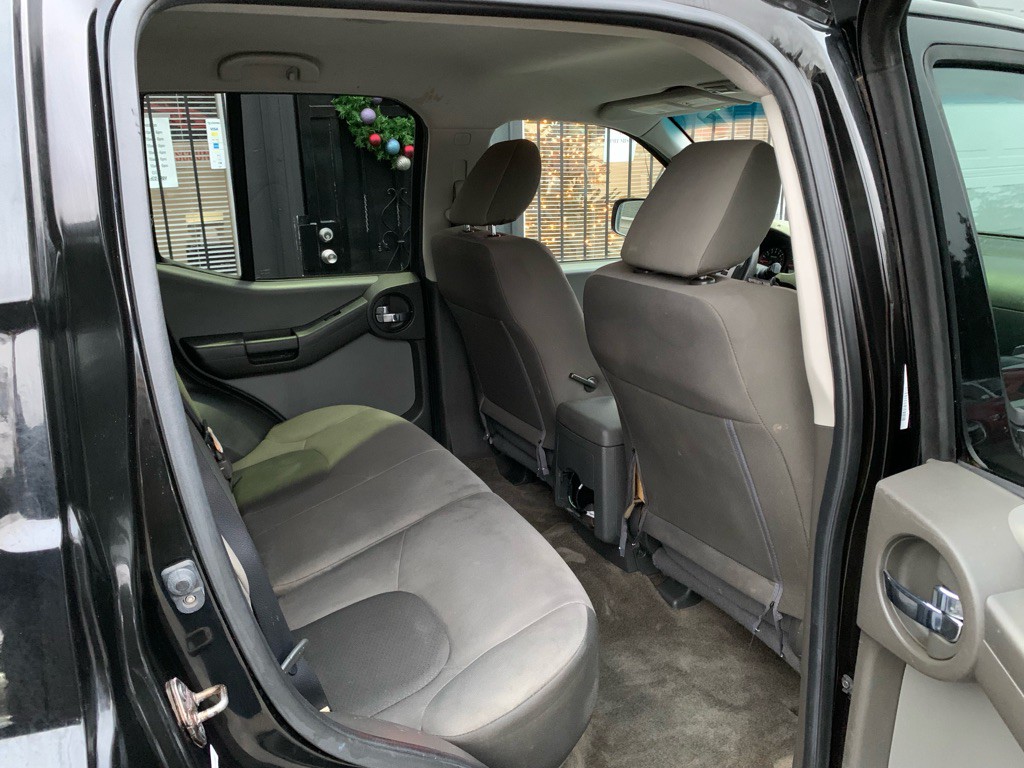 2013 Nissan Xterra Image 24
