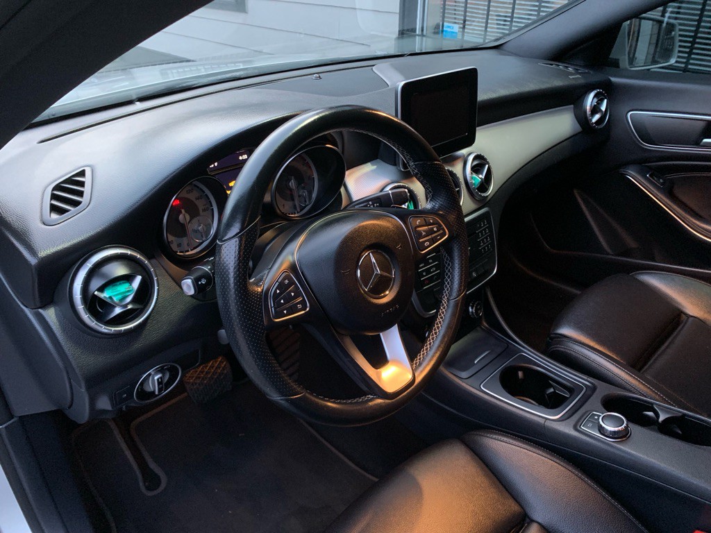 2016 Mercedes-Benz CLA-Class Image 11