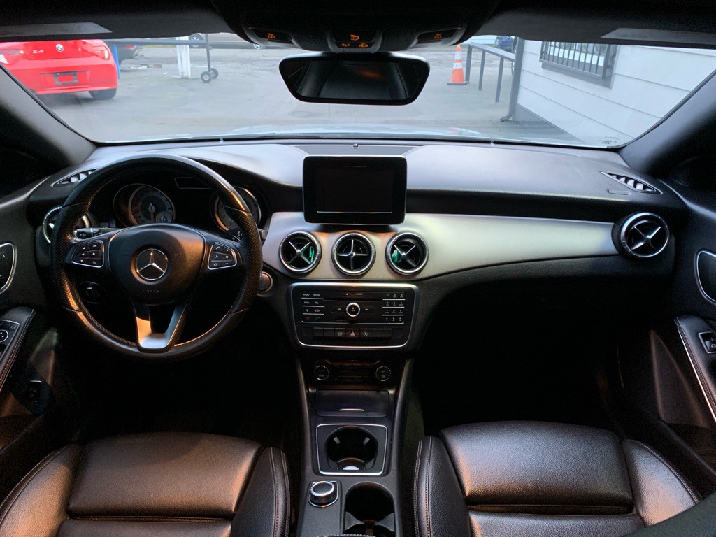 2016 Mercedes-Benz CLA-Class Image 16