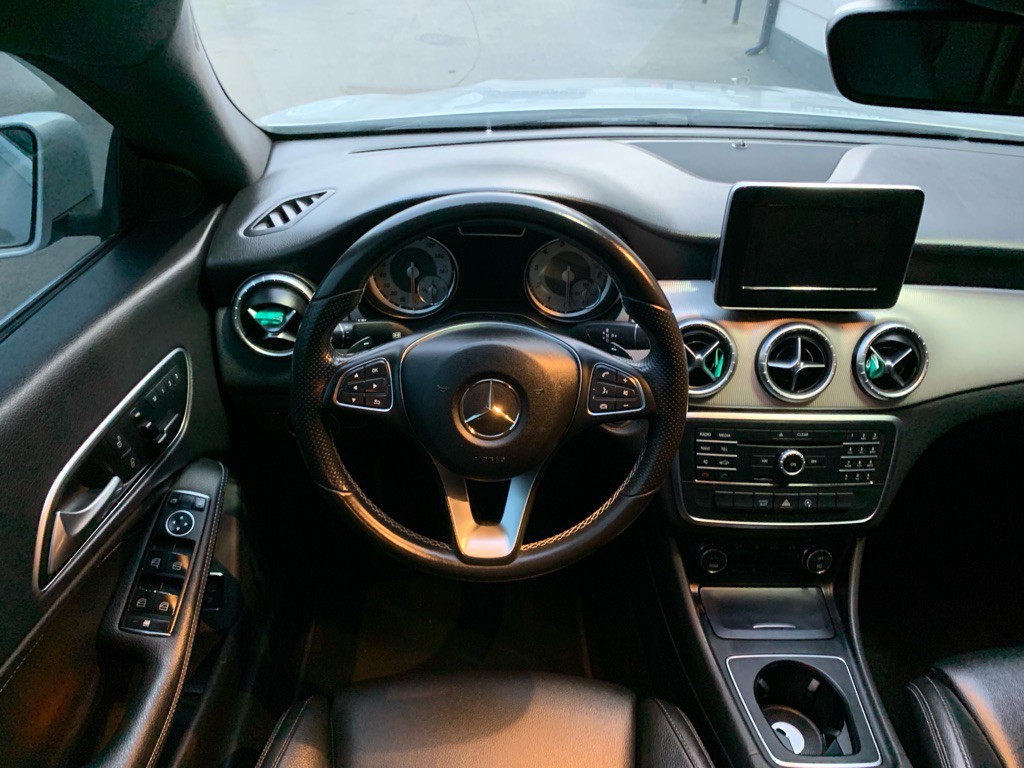 2016 Mercedes-Benz CLA-Class Image 17