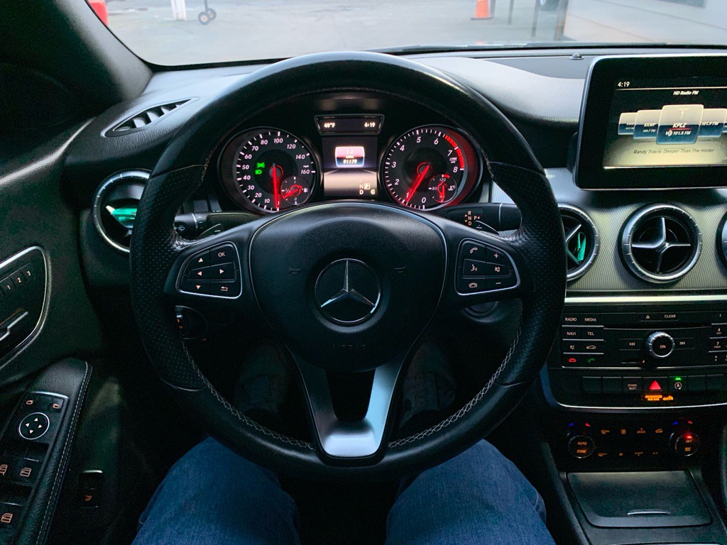 2016 Mercedes-Benz CLA-Class Image 18