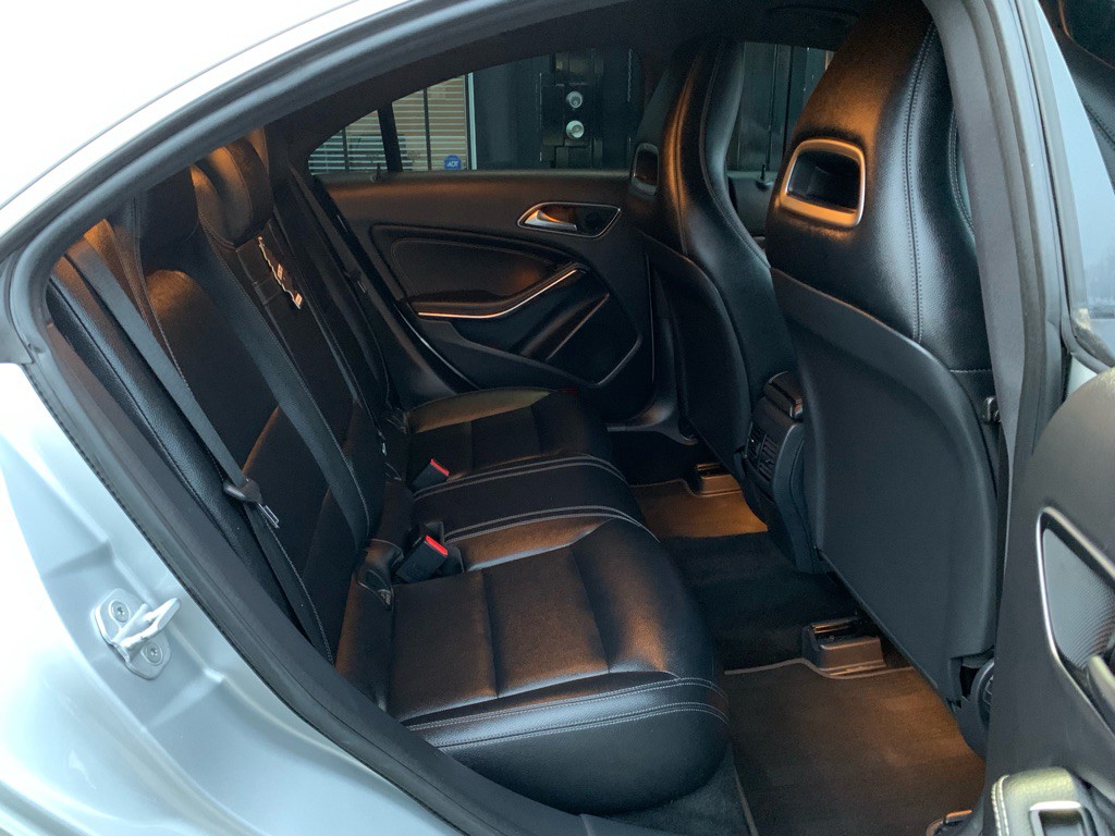 2016 Mercedes-Benz CLA-Class Image 23