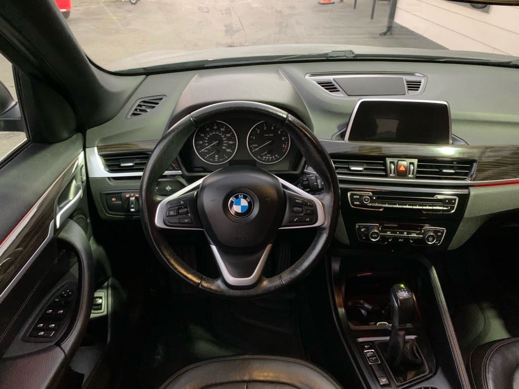 2018 BMW X1 Image 16