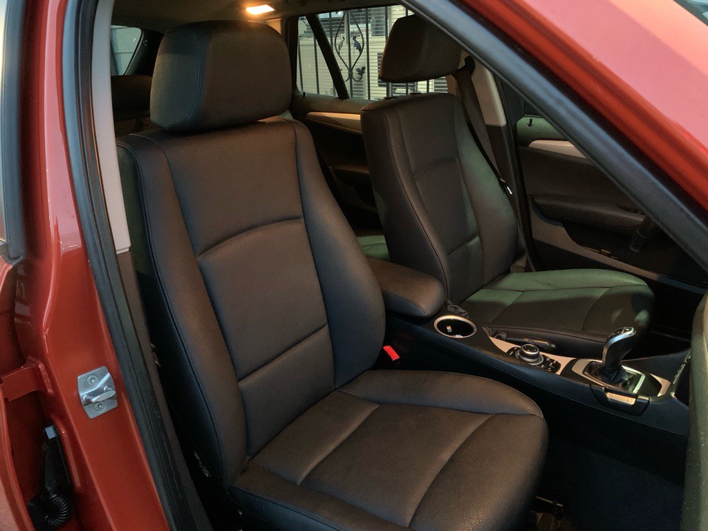 2014 BMW X1 Image 27