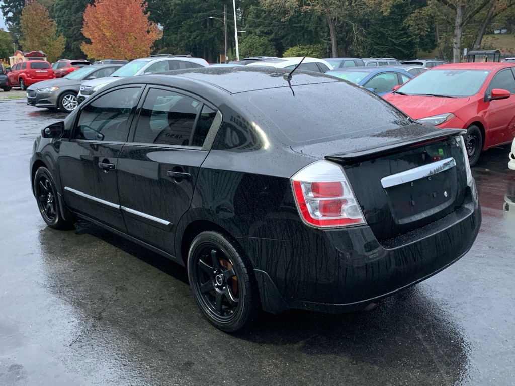 2012 Nissan Sentra Image 2