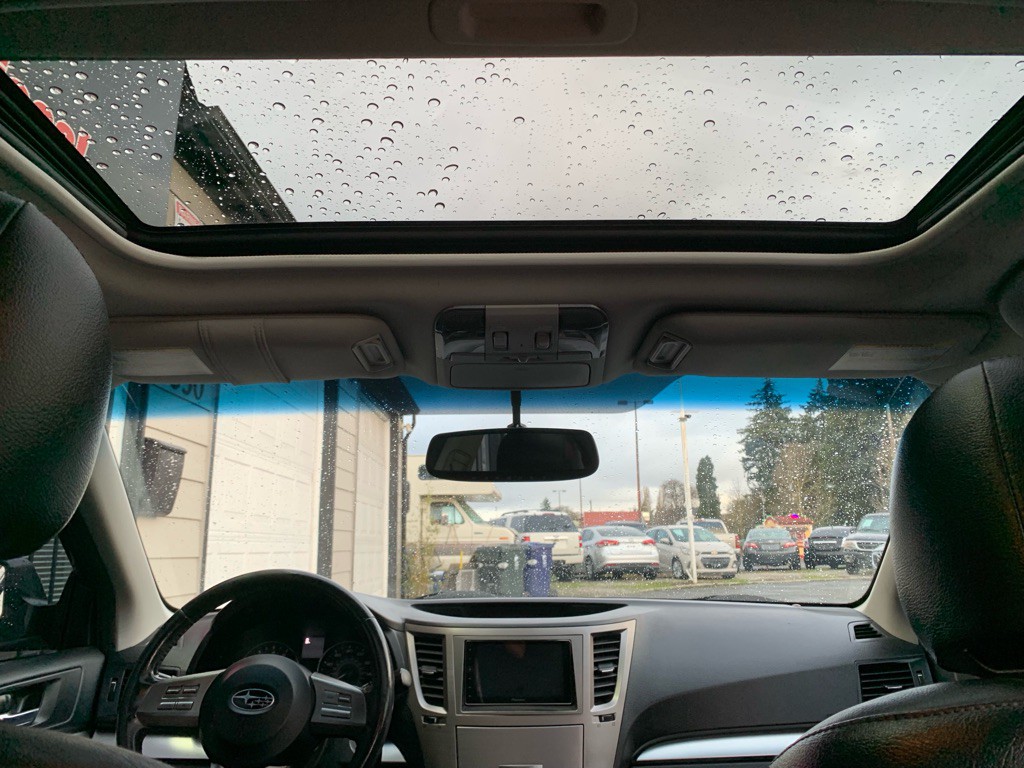 2010 Subaru Legacy Image 15