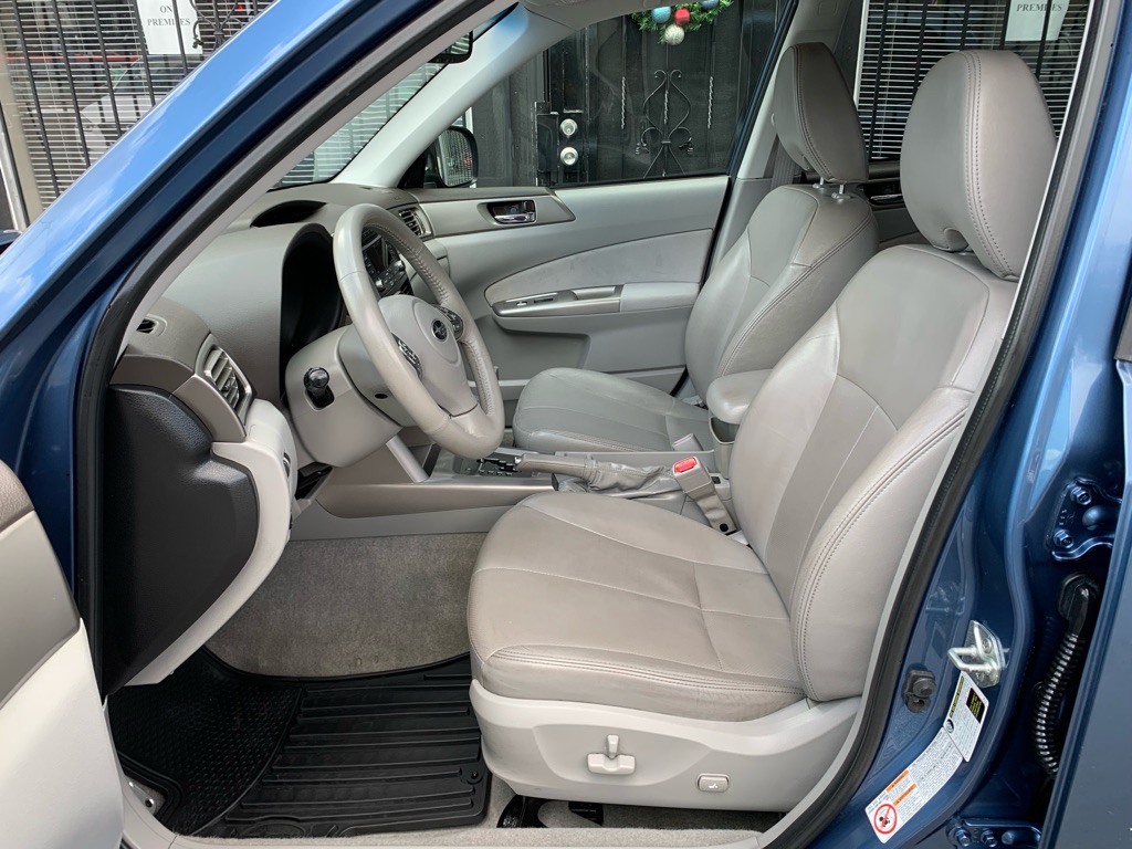 2010 Subaru Forester Image 11