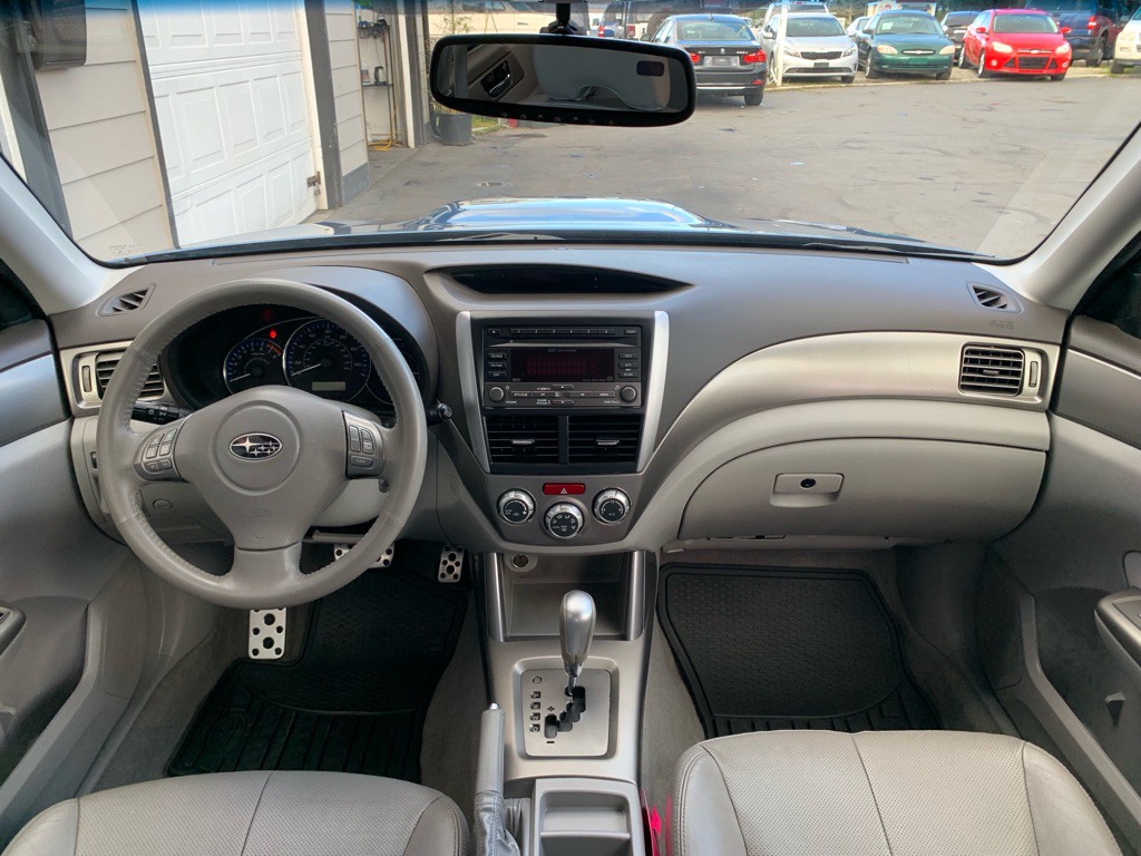 2010 Subaru Forester Image 16