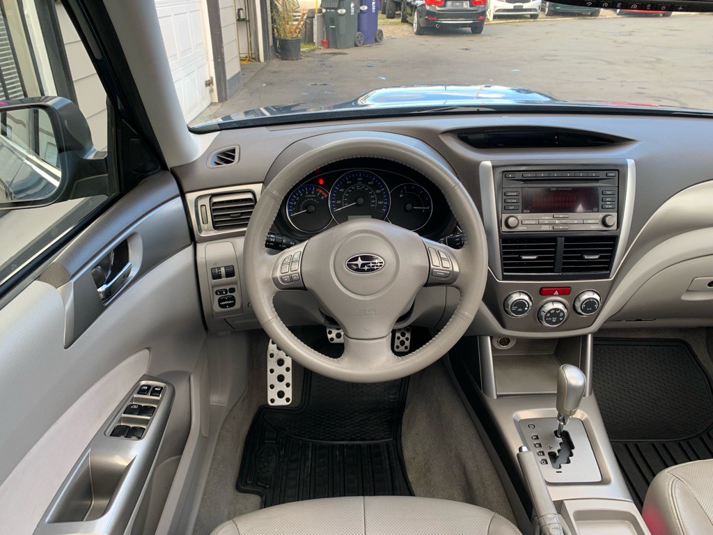 2010 Subaru Forester Image 18