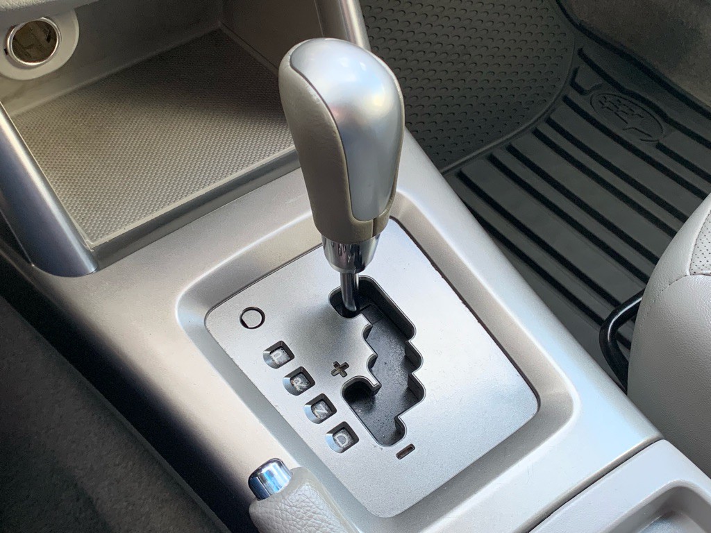 2010 Subaru Forester Image 24