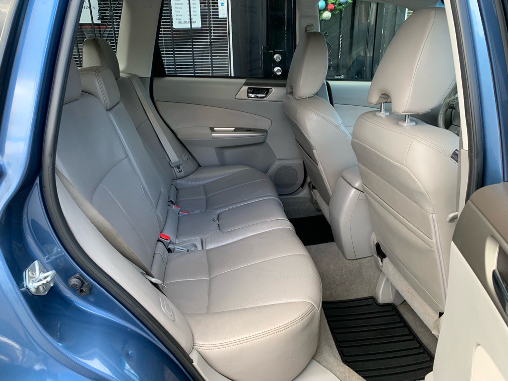 2010 Subaru Forester Image 28